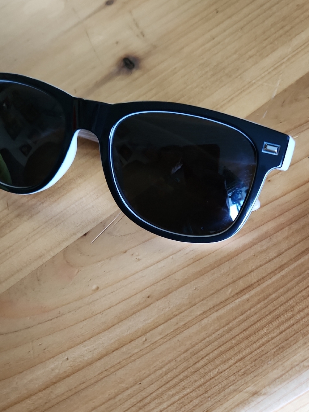 Fender X Knockaround Sunglasses - Picture 4 of 7